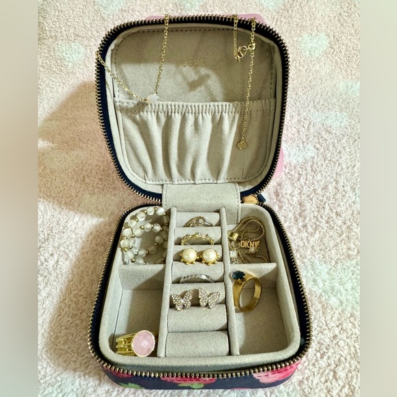 LOFT Floral Jewelry Case - Picture 2 of 4